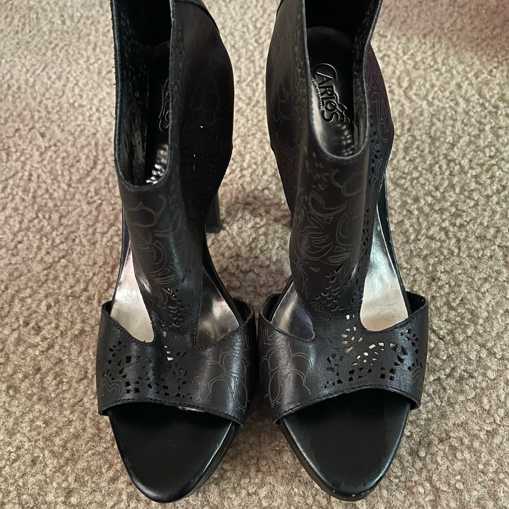 Size 9 Carlos Santana heels